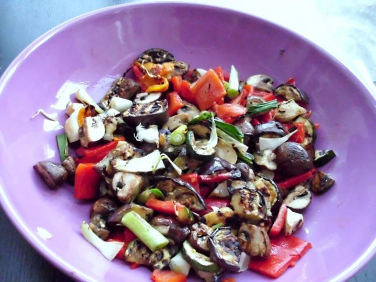 Salat von gegrilltem Gemüse - Rezept - Bild Nr. 9