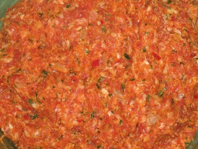 Rezept: Fleisch - Ajvar-Burger und Ajvar-Bällchen Bild Nr. 5 Fleisch - Ajvar-Burger und Ajvar-Bällchen - Rezept - Bild Nr. 5