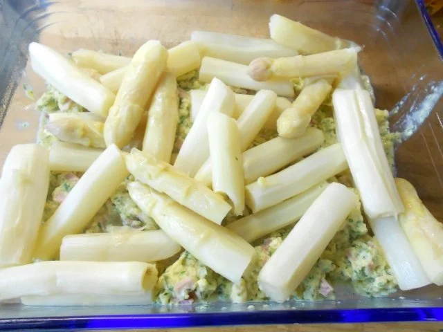 Rezept: Pikanter Spargelauflauf Bild Nr. 4 Pikanter Spargelauflauf - Rezept - Bild Nr. 4