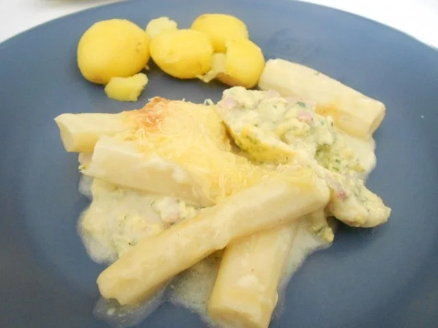 Rezept: Pikanter Spargelauflauf Bild Nr. 9 Pikanter Spargelauflauf - Rezept - Bild Nr. 9