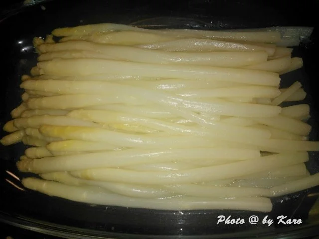 Spargel weiss in einer Bärlauch Creperolle mit Gorgonzolasahne - Rezept - Bild Nr. 5
