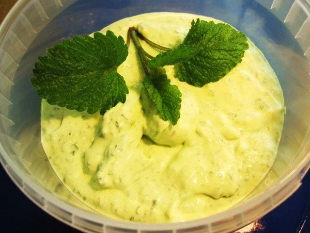 Sahnequark mit den aller-ersten zarten Kräutern ... - Rezept - Bild Nr. 5