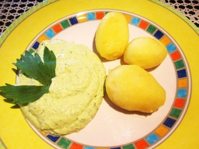 Sahnequark mit den aller-ersten zarten Kräutern ... - Rezept - Bild Nr. 4