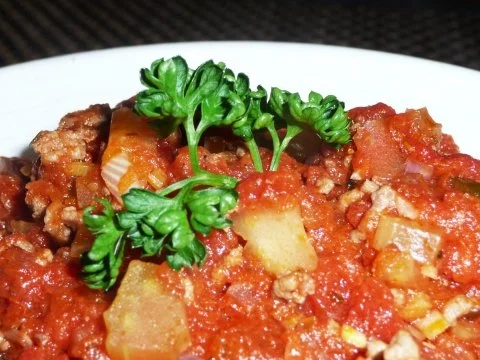 Fruchtige Pastasoße mit zweierlei Sellerie - Rezept - Bild Nr. 3