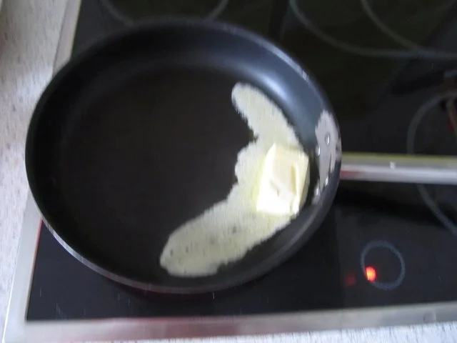 Rezept: Hähnchenkeulen mit Erbsen-Soße Bild Nr. 4 Hähnchenkeulen mit Erbsen-Soße - Rezept - Bild Nr. 4