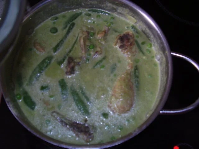 Rezept: Hähnchenkeulen mit Erbsen-Soße Bild Nr. 14 Hähnchenkeulen mit Erbsen-Soße - Rezept - Bild Nr. 14