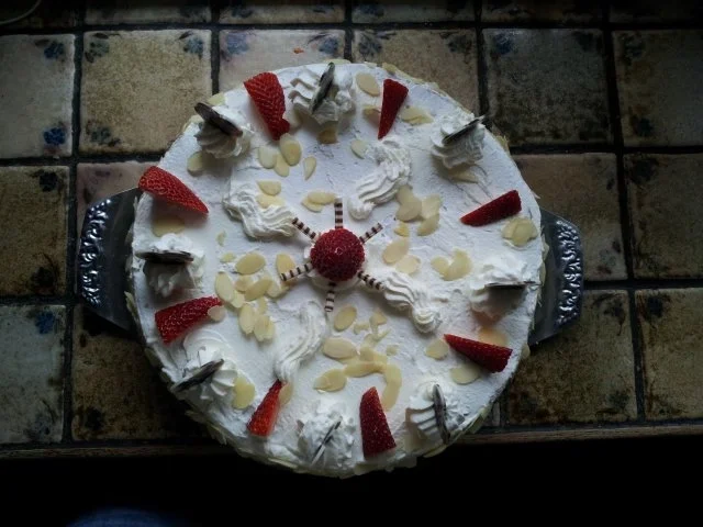 Erdbeer-Joghurt-Torte - Rezept - Bild Nr. 2