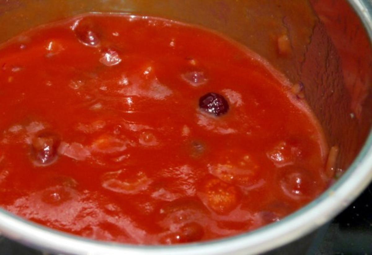 Thymianbouletten auf Cranberry-Tomaten-Sauce und Kräuter-Polenta-Schnitten - Rezept - Bild Nr. 9