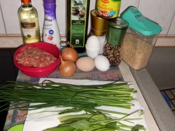 Suppe: Kräuter-Rahmsuppe mit Ei und Hackbällchen - Rezept - Bild Nr. 2