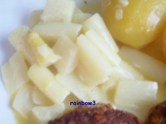 Rezept: Beilage: Spargelragout mit Sahnesauce Beilage: Spargelragout mit Sahnesauce - Rezept