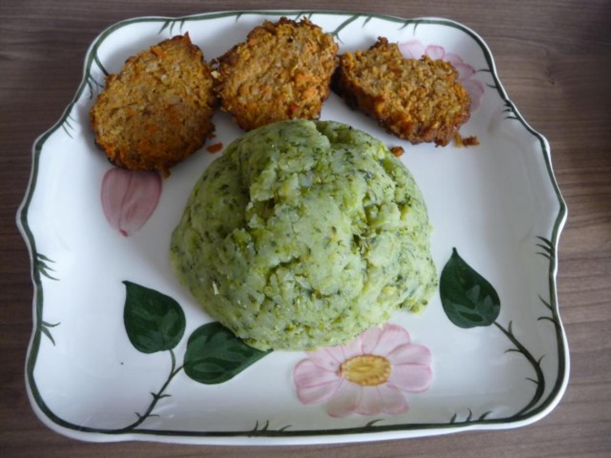 Bilder für Hackfleisch : Fleischküchle mit Möhren an Kartoffel-Broccoli-Brei - Rezept