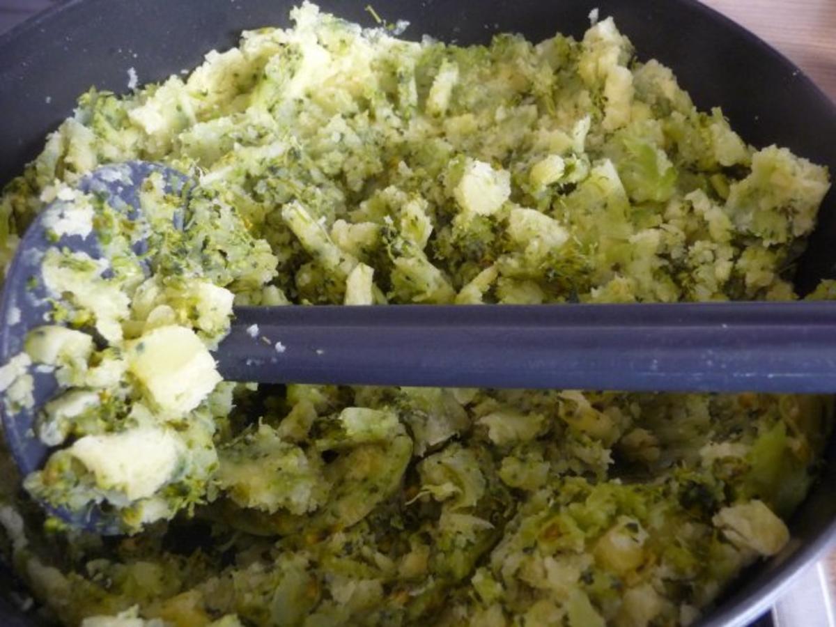 Hackfleisch : Fleischküchle mit Möhren an Kartoffel-Broccoli-Brei - Rezept - Bild Nr. 14