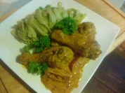 Tikka-Masala Huehnchen-Pfanne mit Pasta (sehr feurig, aber pikant) - Rezept