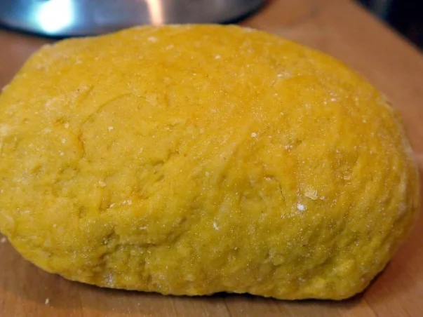 Rezept: Tortelloni mit Bärlauch-Ziegenkäsefüllung Bild Nr. 5 Tortelloni mit Bärlauch-Ziegenkäsefüllung - Rezept - Bild Nr. 5