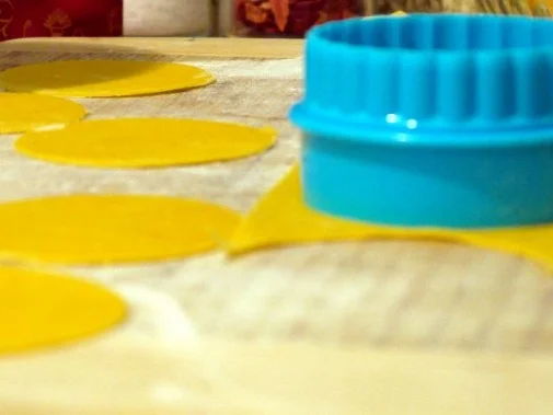 Rezept: Tortelloni mit Bärlauch-Ziegenkäsefüllung Bild Nr. 7 Tortelloni mit Bärlauch-Ziegenkäsefüllung - Rezept - Bild Nr. 7