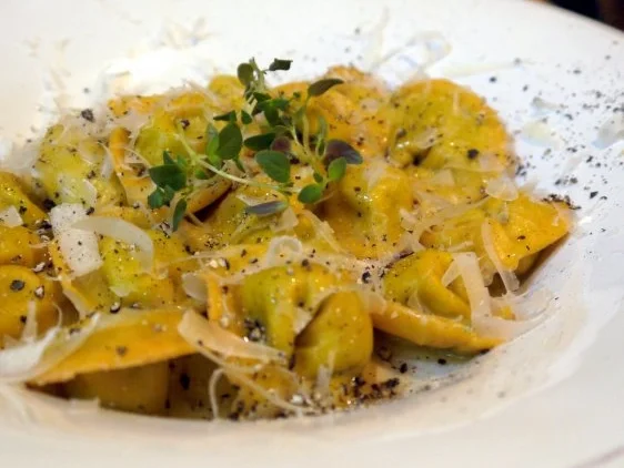 Rezept: Tortelloni mit Bärlauch-Ziegenkäsefüllung Bild Nr. 11 Tortelloni mit Bärlauch-Ziegenkäsefüllung - Rezept - Bild Nr. 11