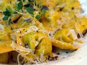 Tortelloni mit Bärlauch-Ziegenkäsefüllung - Rezept