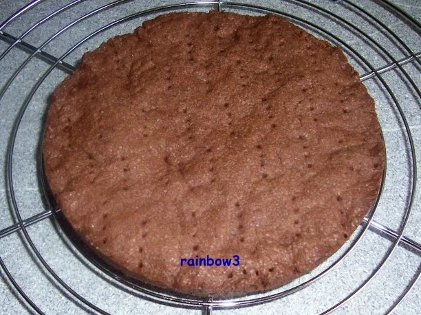 Rezept: Backen: Mini-Schoko-Frischkäse-Kirsch-Torte Bild Nr. 3 Backen: Mini-Schoko-Frischkäse-Kirsch-Torte - Rezept - Bild Nr. 3