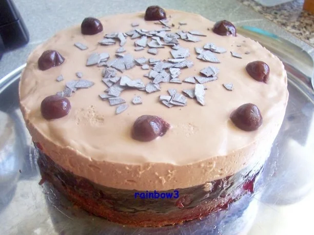 Rezept: Backen: Mini-Schoko-Frischkäse-Kirsch-Torte Backen: Mini-Schoko-Frischkäse-Kirsch-Torte - Rezept