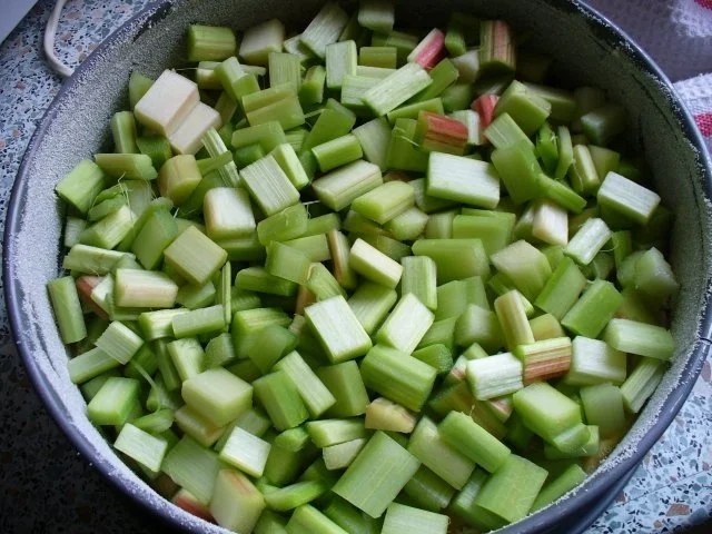 Rhabarberkuchen Nr. 2 - Rezept - Bild Nr. 4