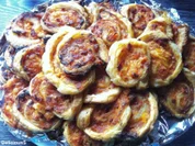 Rezept: Pizzaschnecken - Blätterteig / Hefeteig Schnecken Pizzaschnecken - Blätterteig / Hefeteig Schnecken - Rezept