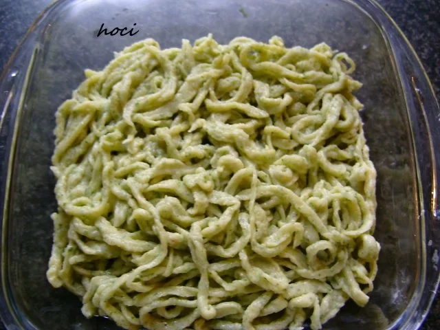 Rezept: Petersilien - Knoblauch - Spätzle mit Zwiebelbutter Bild Nr. 9 Petersilien - Knoblauch - Spätzle mit Zwiebelbutter - Rezept - Bild Nr. 9