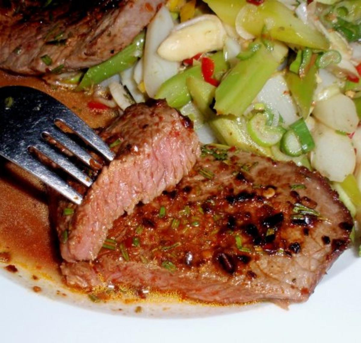 Bilder für Gourmet-Steak mit warmen Spargelsalat - Rezept