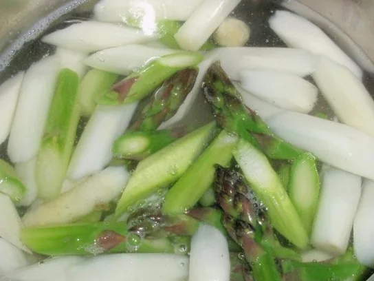 Gourmet-Steak mit warmen Spargelsalat - Rezept - Bild Nr. 8