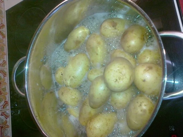 Rezept: Saarländischer Kartoffelsalat Bild Nr. 6 Saarländischer Kartoffelsalat - Rezept - Bild Nr. 6