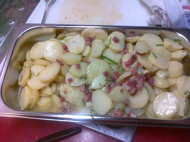 Rezept: Saarländischer Kartoffelsalat Saarländischer Kartoffelsalat - Rezept