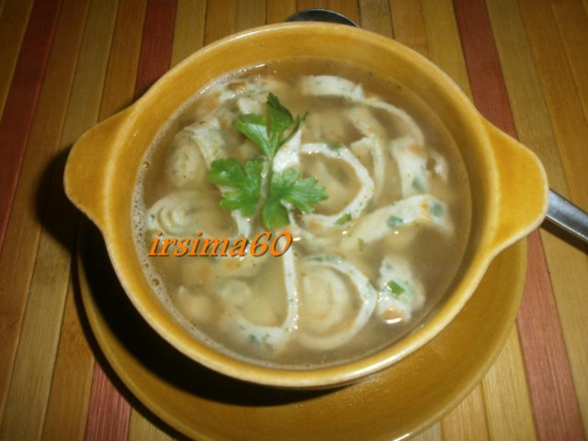 Kräuter - Flädle - Suppe - Rezept mit Bild - kochbar.de