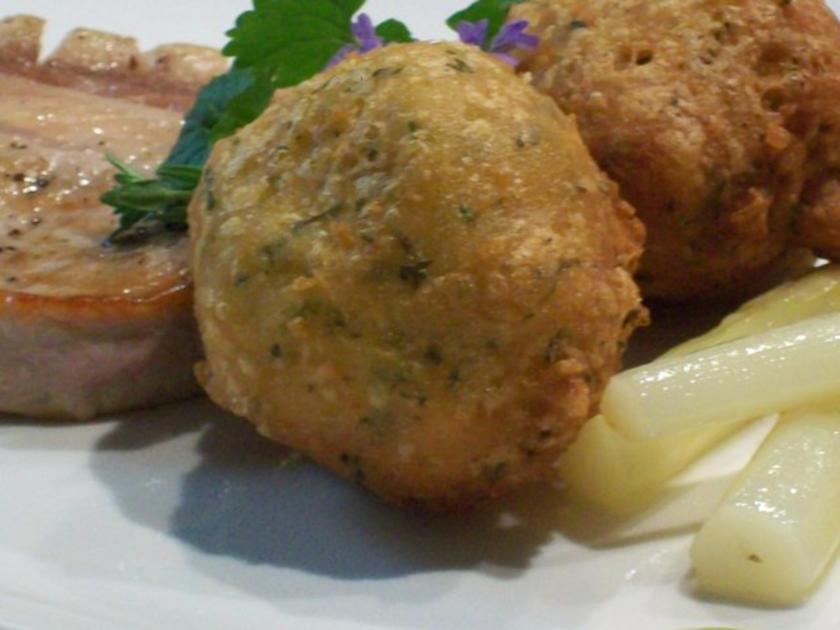 Mangalica Rückensteak/ karamellisierter Spargel/ Kartoffelkrapfen - von ...
