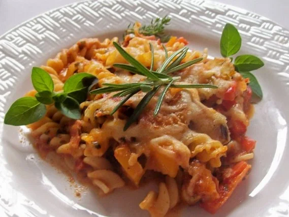 Rezept: Cremiger Nudelauflauf à la Peperonata Bild Nr. 9 Cremiger Nudelauflauf à la Peperonata - Rezept - Bild Nr. 9