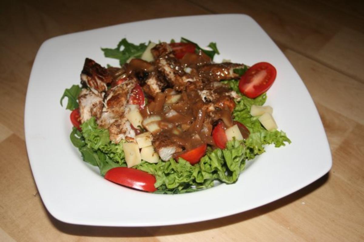 knackiger Salat mit Putenbrustfilet mit Balsamico-Dijon-Senf-Dressing - Rezept - Bild Nr. 3