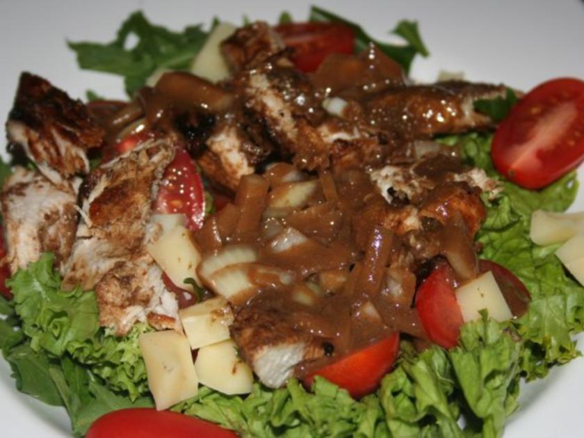 knackiger Salat mit Putenbrustfilet mit Balsamico-Dijon-Senf-Dressing ...