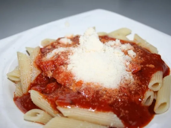 Rezept: Nudeln mit Tomatensoße Bild Nr. 4 Nudeln mit Tomatensoße - Rezept - Bild Nr. 4