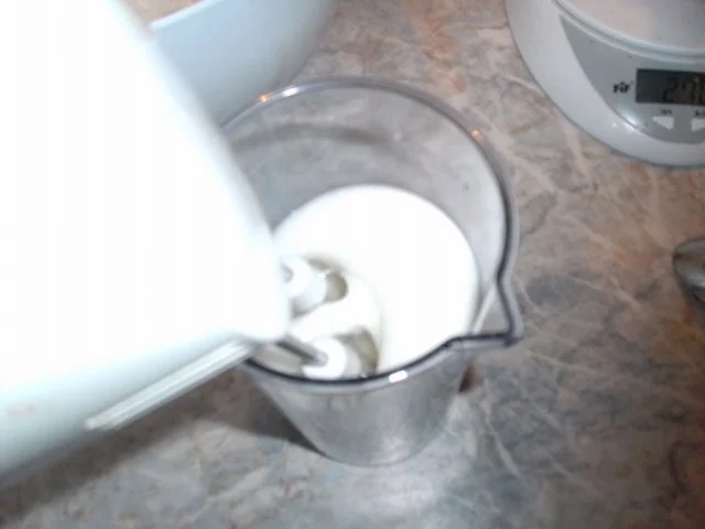 Rezept: Bananen-Soufflé mit Erdbeer-Kompott Bild Nr. 14 Bananen-Soufflé mit Erdbeer-Kompott - Rezept - Bild Nr. 14