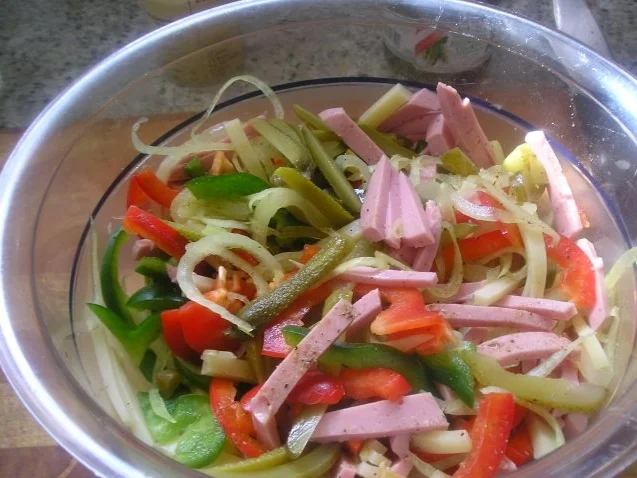 Schweizer Wurstsalat - Rezept