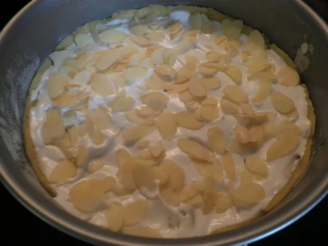 Rhabarberkuchen oder Erdbeertorte - ich konnte mich nicht entscheiden ... - Rezept - Bild Nr. 8