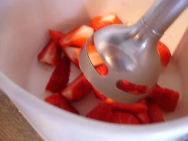 Kleine Erdbeertorte - Rezept - Bild Nr. 9