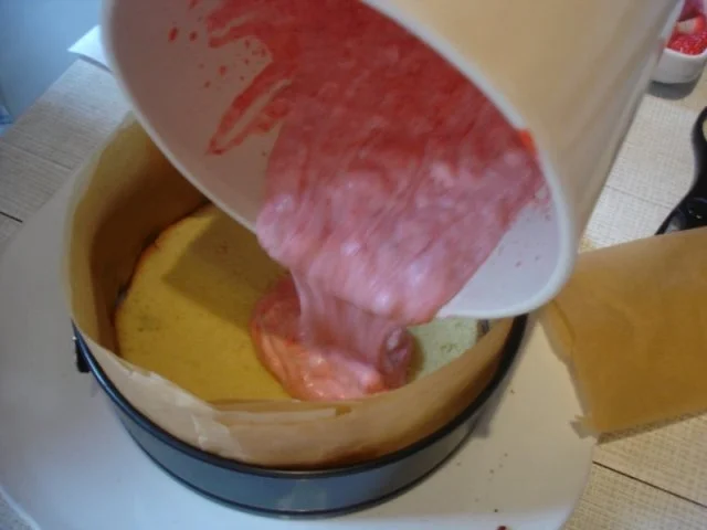 Kleine Erdbeertorte - Rezept - Bild Nr. 17