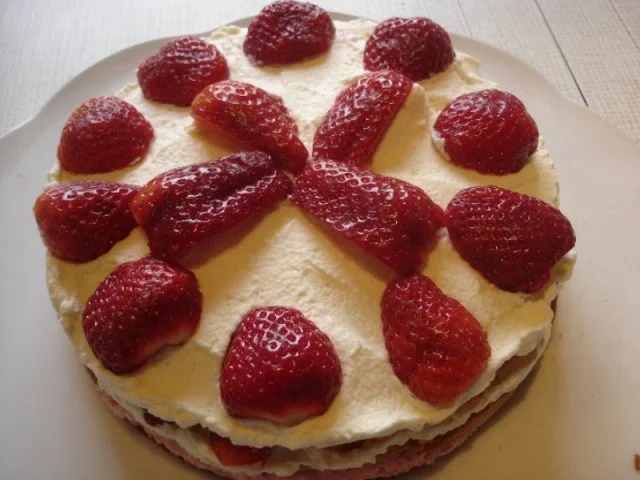 Kleine Erdbeertorte - Rezept - Bild Nr. 24