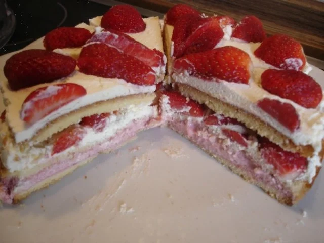 Kleine Erdbeertorte - Rezept - Bild Nr. 26