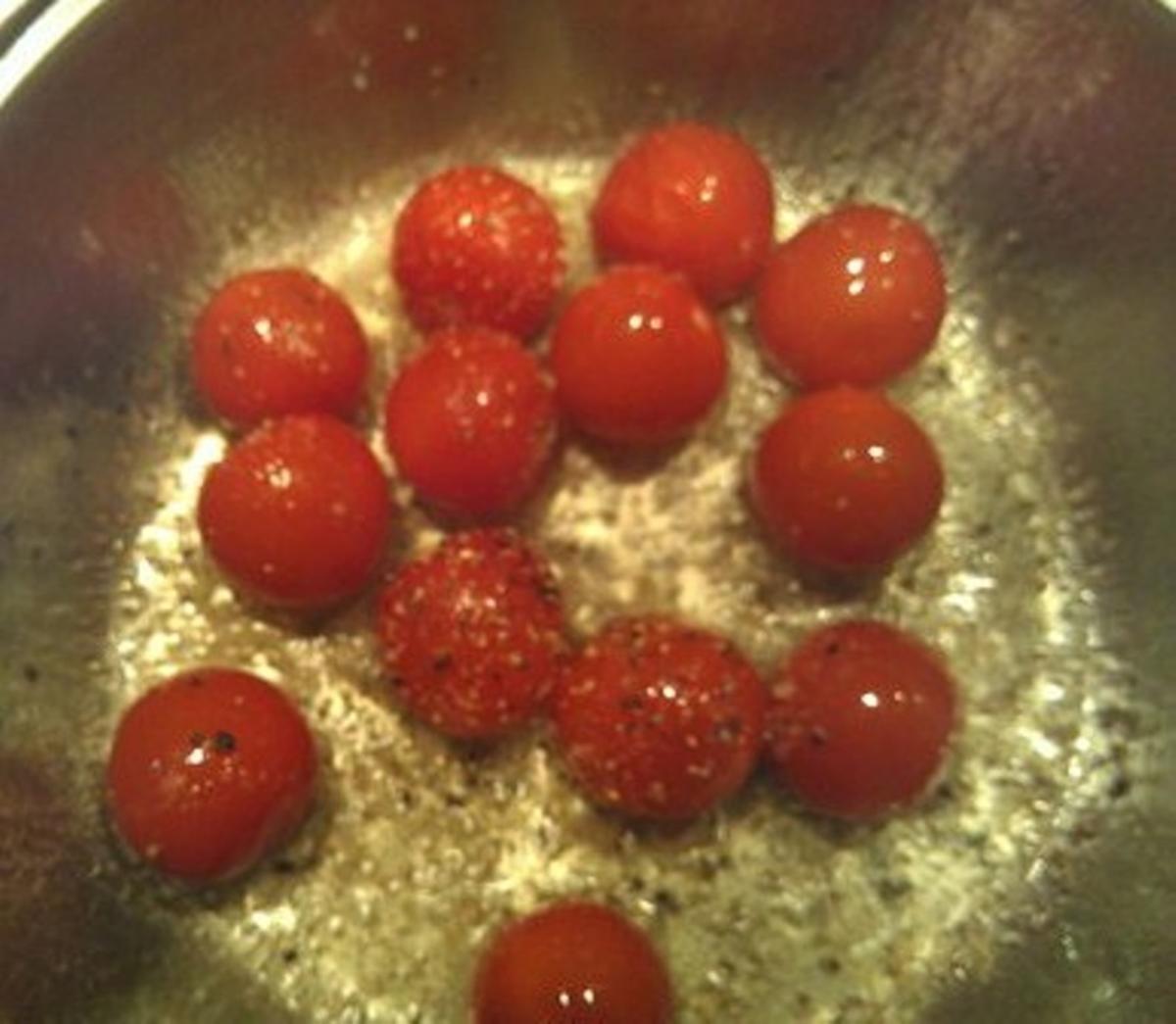 Gurkensalat als Gurkenspaghetti mit karamelisierten Cherrytomaten - Rezept - Bild Nr. 10