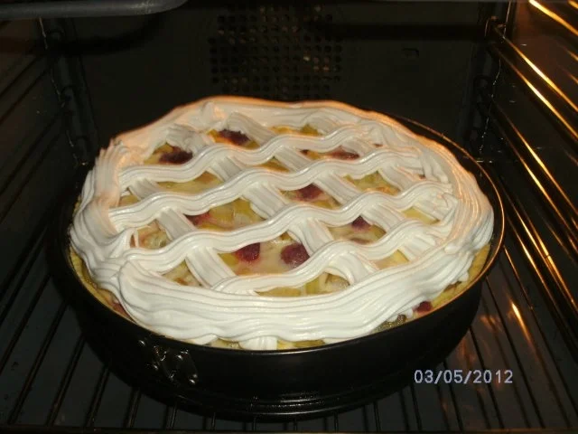 Rhabarber-Erdbeerkuchen mit Baiser - Rezept - Bild Nr. 4