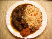 Serbische Cevapcici mit gedünstetem Reis - Rezept