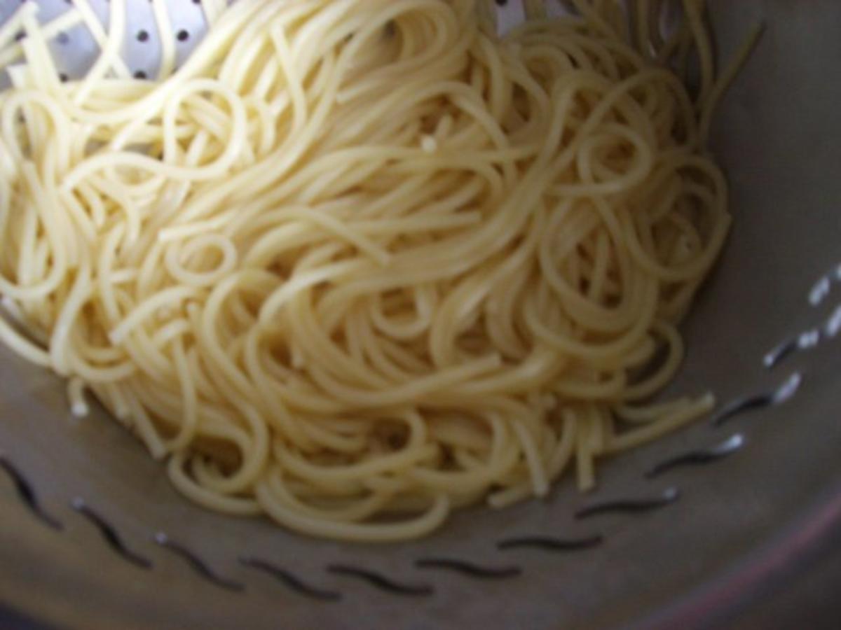 Spaghetti  mit Asiagemüse und Hähnchenleber - Rezept - Bild Nr. 5