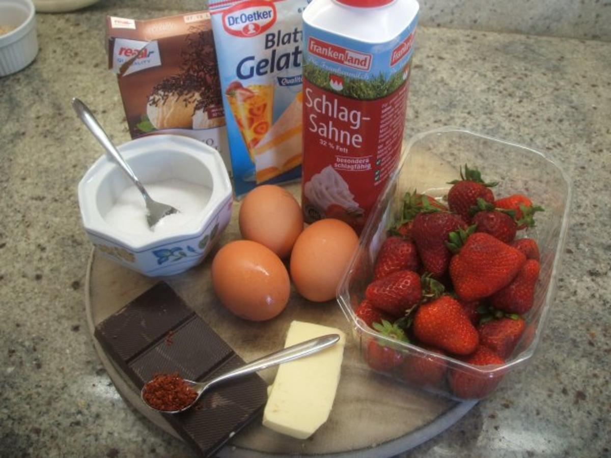 Dessert: Scharfe Schoko-Creme küsst Erdbeeren - Rezept - Bild Nr. 2