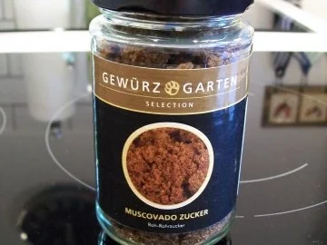 Rezept: Crumble von Rhabarber & Apfel Bild Nr. 2 Crumble von Rhabarber & Apfel - Rezept - Bild Nr. 2