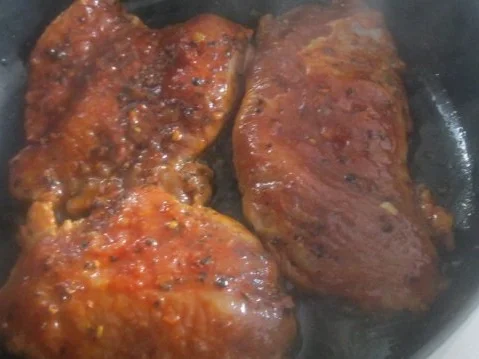 Rezept: Würzig marinierte Putensteaks mit gebratenem Spargel Bild Nr. 3 Würzig marinierte Putensteaks mit gebratenem Spargel - Rezept - Bild Nr. 3